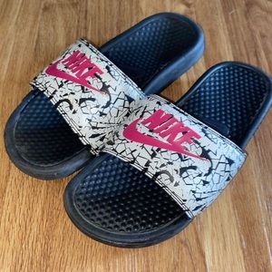 NIKE Women slides! SIZE 9